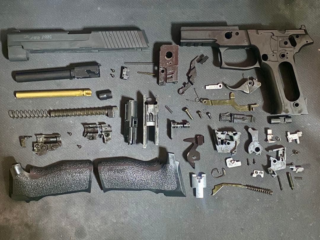 【セール】点検済　東京マルイ　p226 e2 ガスブロ