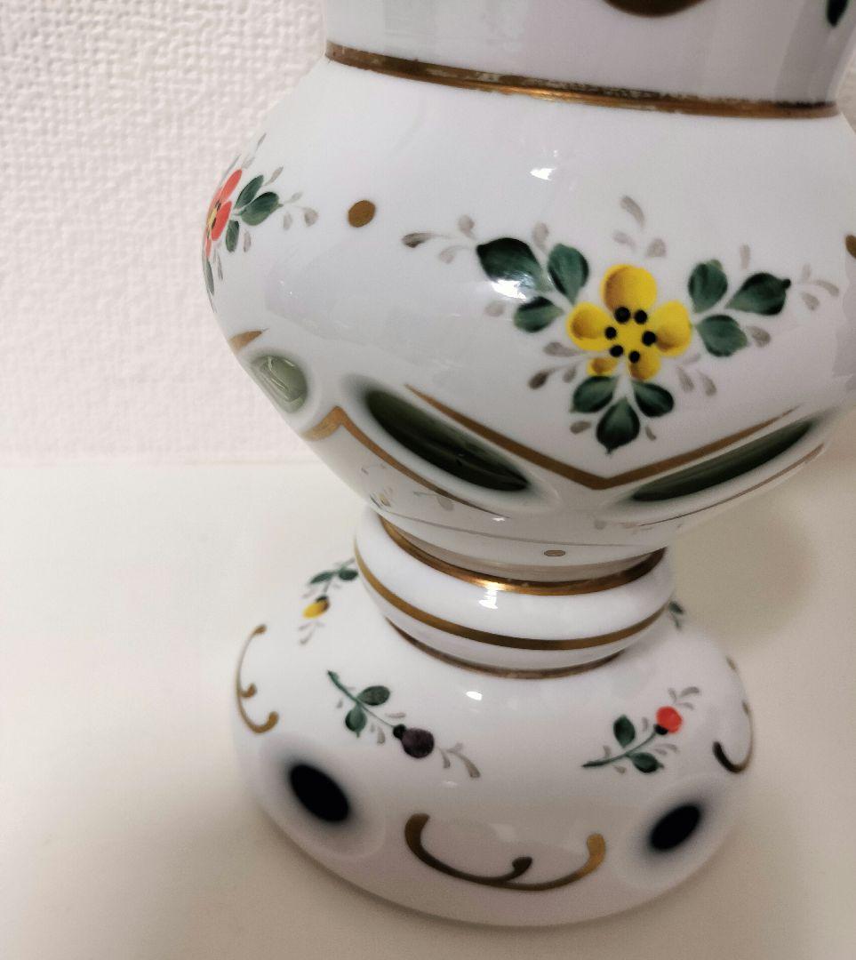 ボヘミアングラス 色被せガラス グリーン 切子 薔薇 花瓶 フラワーベース