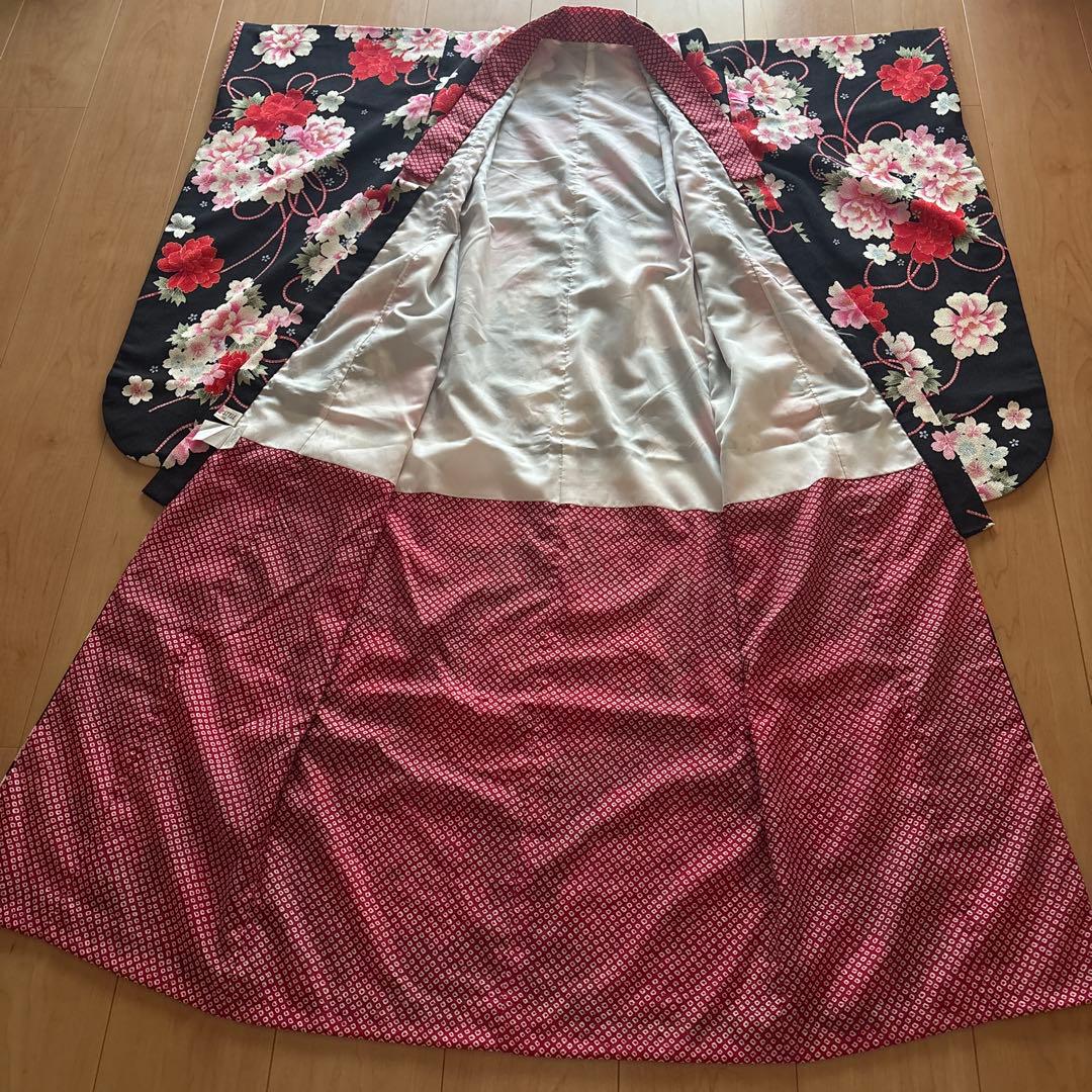 96 ジャパンスタイル 黒ちりめん×牡丹　7歳 七五三着物セット　和装小物　袋帯