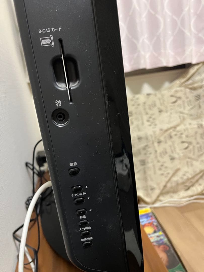 TOSHIBA REGZA 32型/ ブルーレイプレーヤー内蔵！