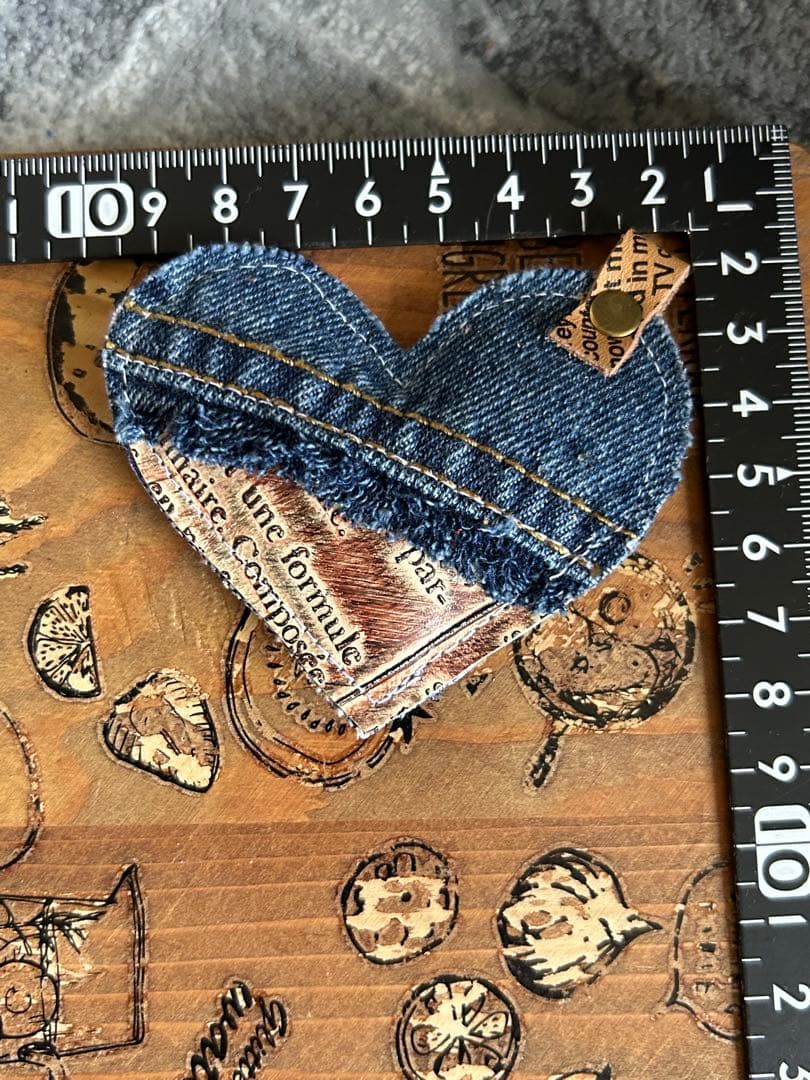 ぷっくりちびハート　型押しレザーNo.881