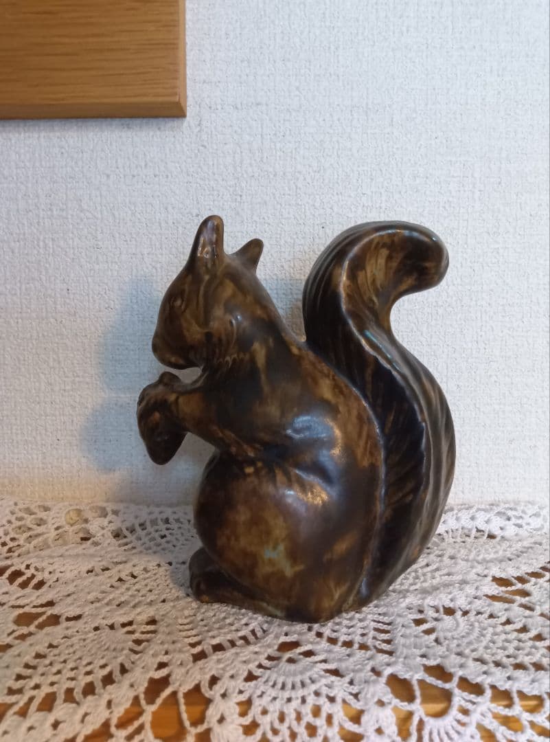 北欧ビンテージ　リスのオブジェ