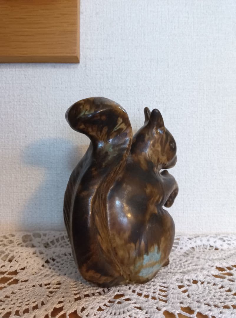 北欧ビンテージ　リスのオブジェ