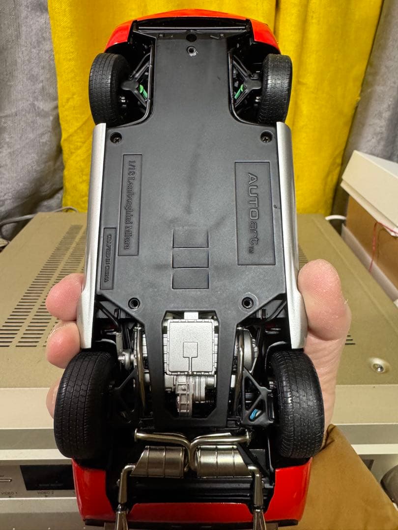 オートアート製　ランボルギーニ ミウラ 赤 1/18