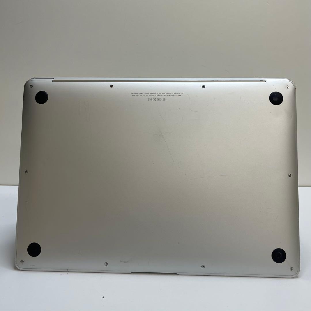 #797 Macbook Air 2020 13.3インチ i5 8GB 256