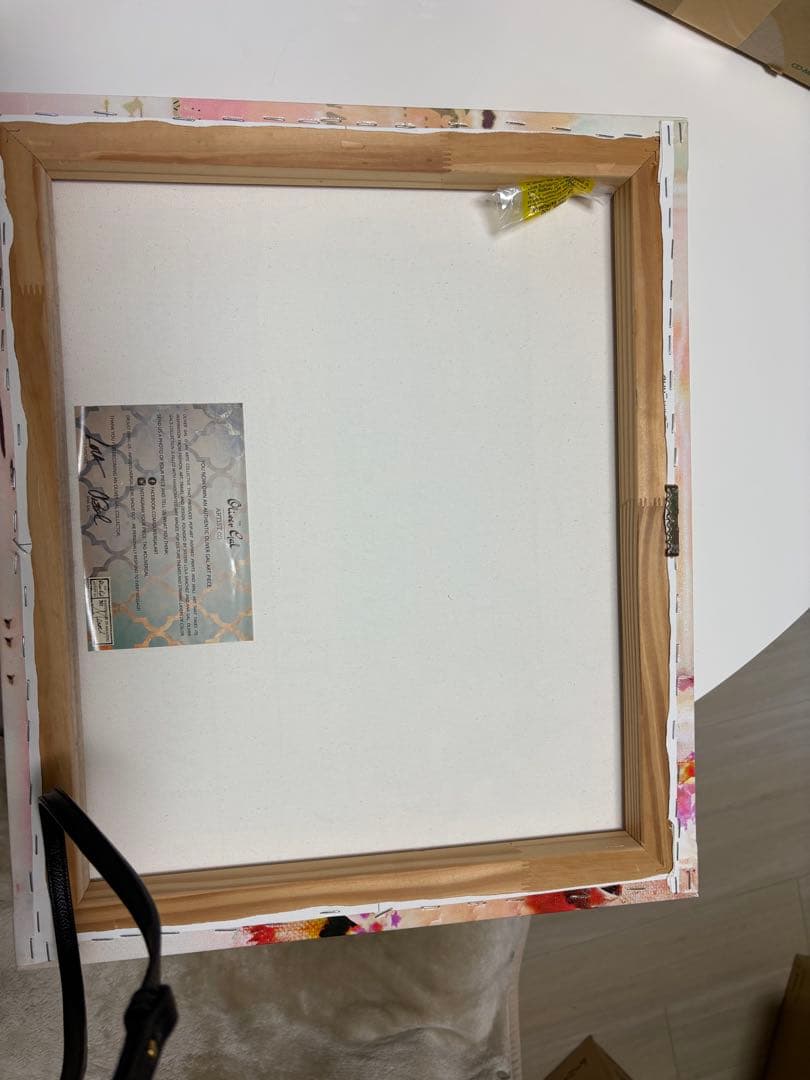 オリバーガル　アート　　壁掛け　　金具付き