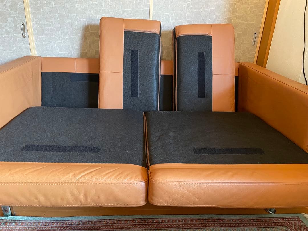 IKEAレザー2人掛けソファ
