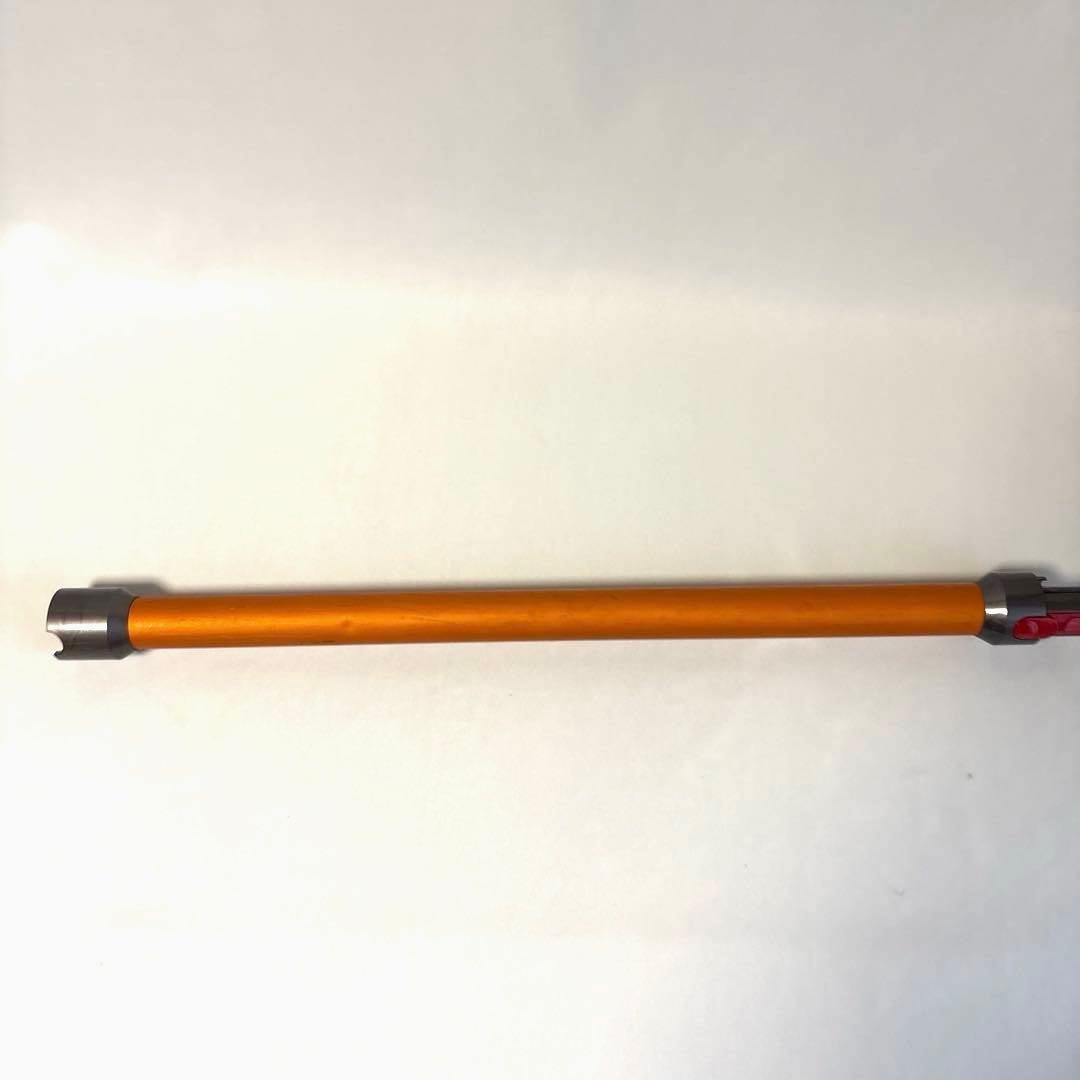 Dyson V8 Fluffy 本体 充電器・アタッチメント付き