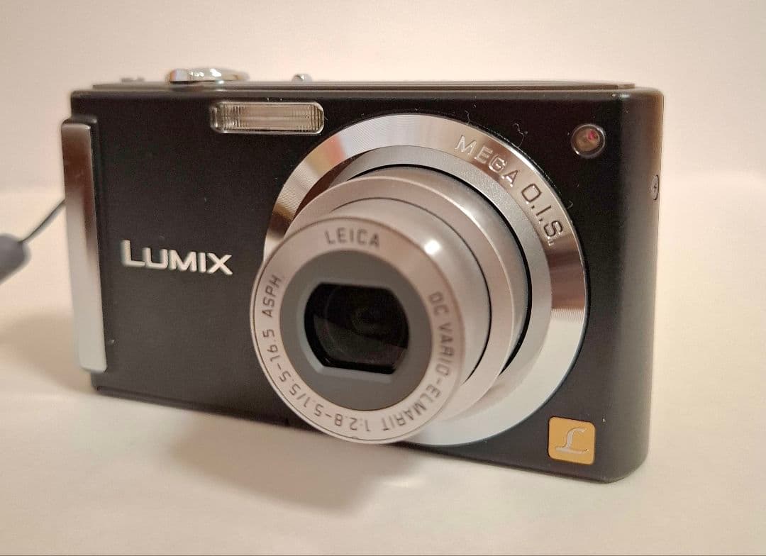 [美品]パナソニック Panasonic Lumix DMC-FS3 コンデジ