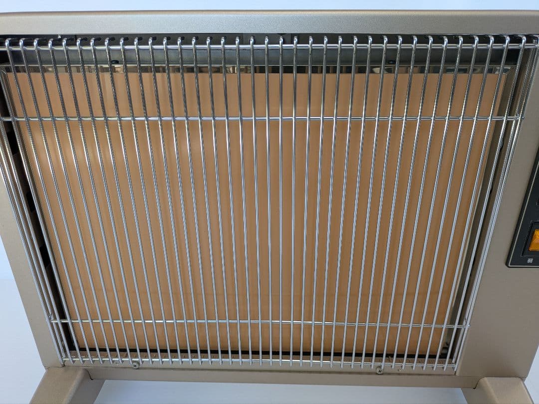 【美品】　遠赤外線暖房器 　サンルミエ キュート 　E800LS　日本製