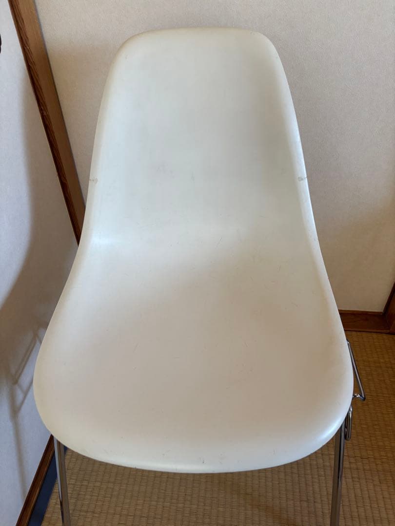ヴィトラ ハーマンミラー イームズサイドシェルチェア Vitra社　ホワイト①