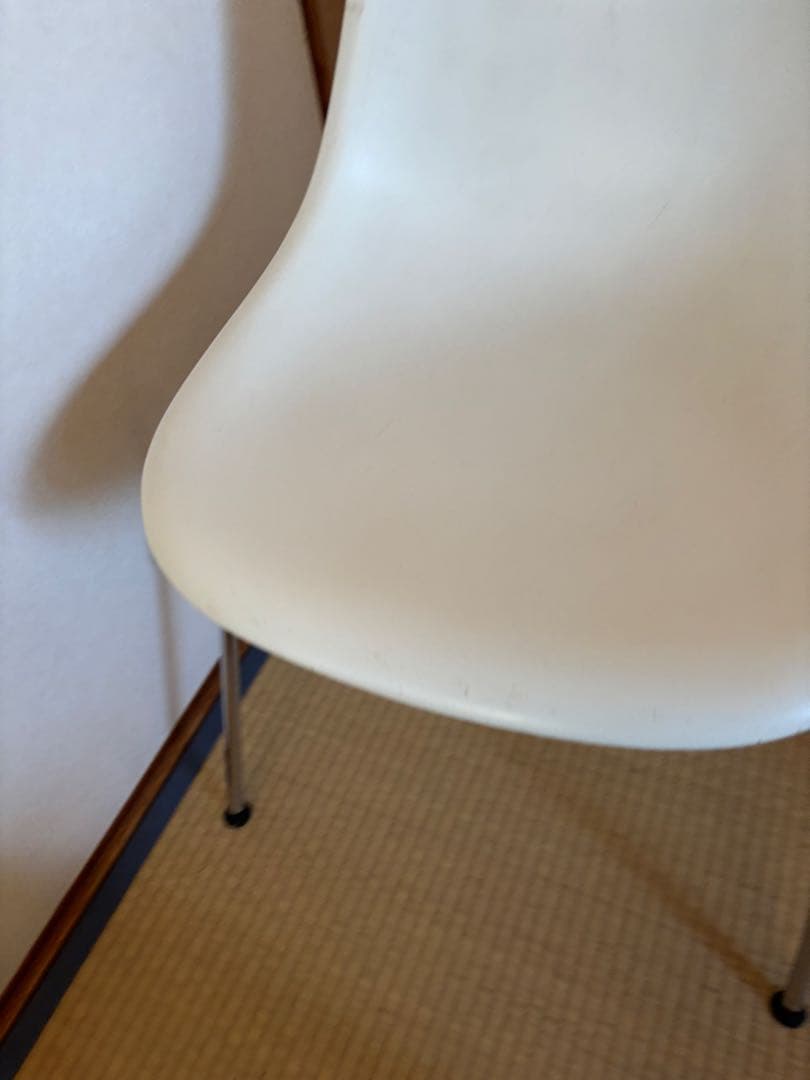 ヴィトラ ハーマンミラー イームズサイドシェルチェア Vitra社　ホワイト①