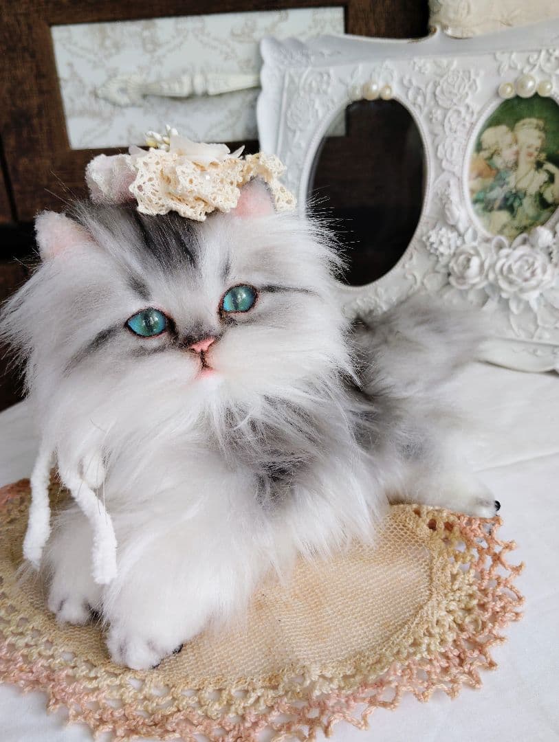 ミヌエット子猫ちゃん♡美しい子♡生後6ヶ月♡アートドール♡ぬいぐるみ♡