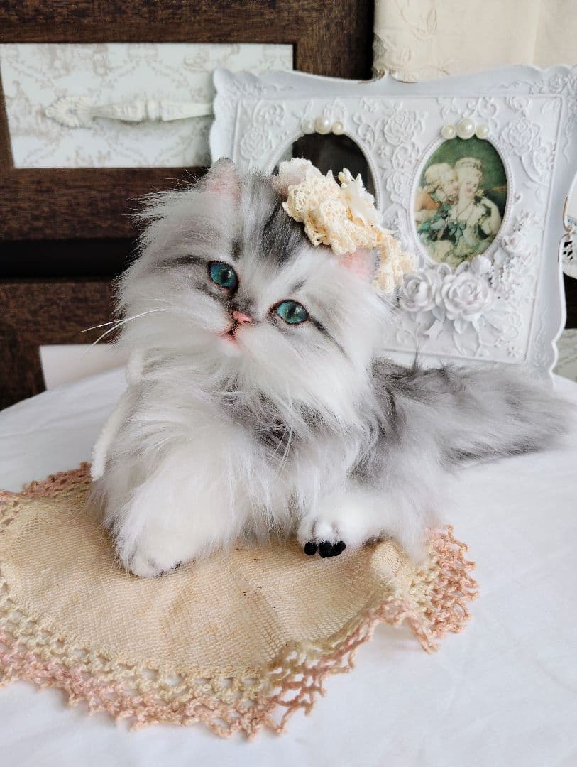 ミヌエット子猫ちゃん♡美しい子♡生後6ヶ月♡アートドール♡ぬいぐるみ♡
