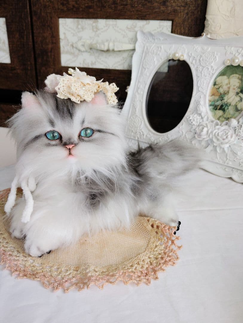 ミヌエット子猫ちゃん♡美しい子♡生後6ヶ月♡アートドール♡ぬいぐるみ♡