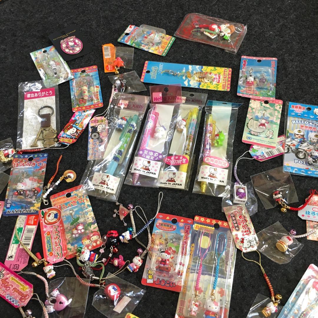 ご当地キティまとめ売りサンリオ根付ファスナーマスコットボールペンシャーペンなど