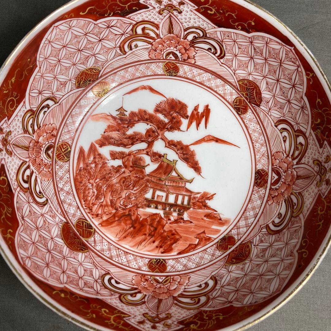 【九谷飯田屋】九谷焼の伝統　日本名窯　角福印　九谷飯田屋　四方割地紋山水見込　鉢