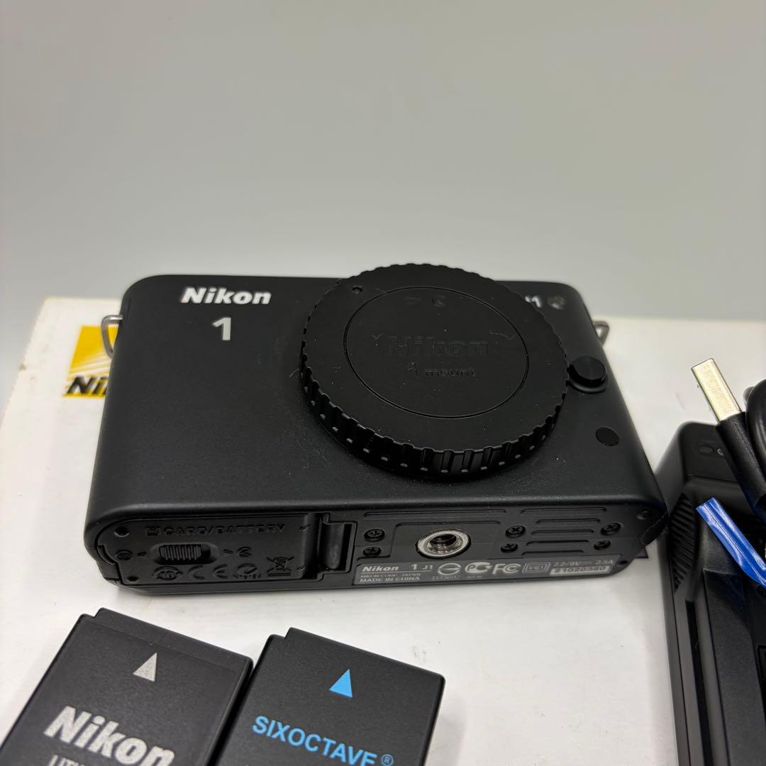 箱付き Nikon1 J1 レンズキット 動作品 付属品多数 ニコン カメラ