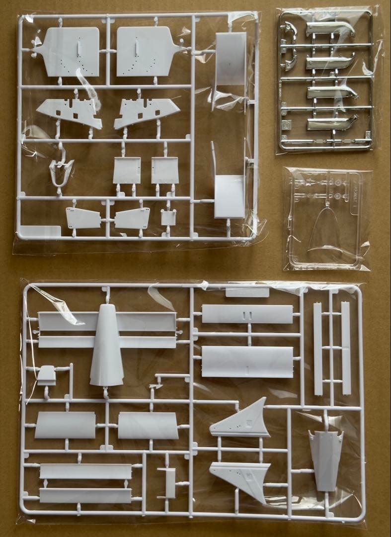 McLaren MP4/4 1988年モデル プラモデル