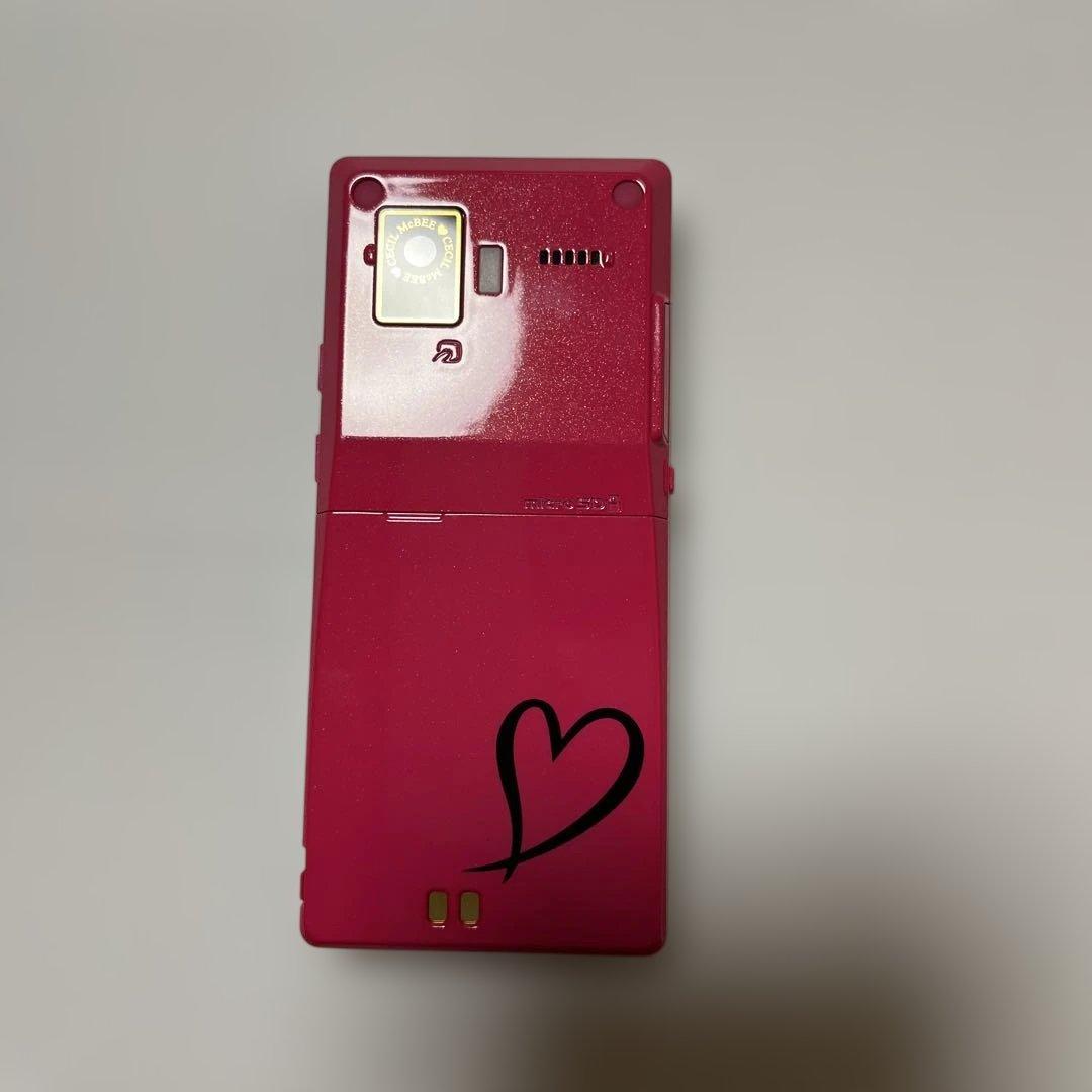 CECIL McBEEガラケー F-04C 平成ギャル