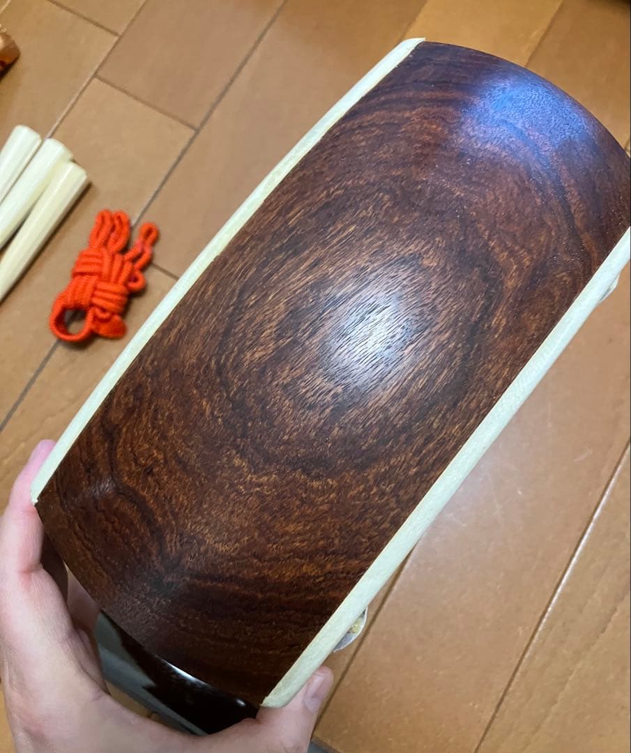 三味線本体 黒色 木製 弓 ケース付き
