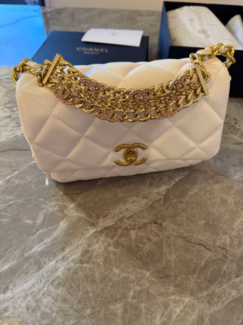 シャネル　ノベルティ チェーンショルダーバッグ ピンクラインストーン ココマーク