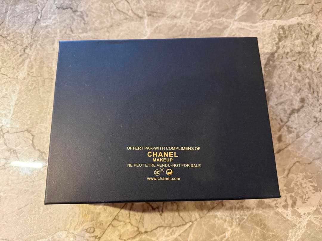 シャネル　ノベルティ チェーンショルダーバッグ ピンクラインストーン ココマーク