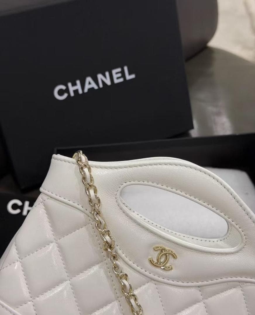 【美品】 非売品 ホワイト キルティングバッグ~~~~