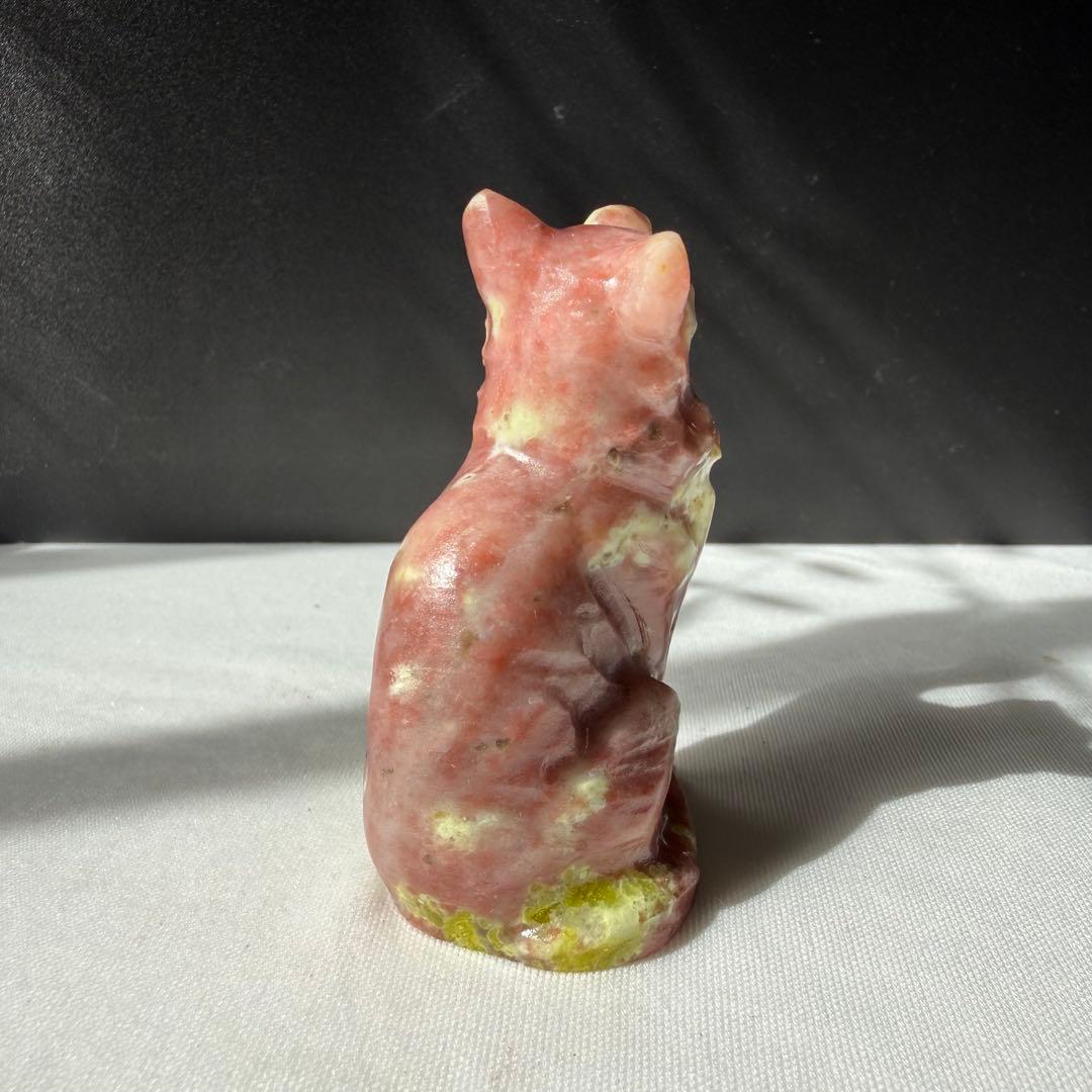 【ひらりん】天然石桃花玉の猫ちゃん　置物　彫物NO.022309