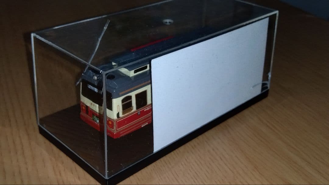 横浜市営バス「あかいくつ」&神奈中バス　スヌーピーバス2台