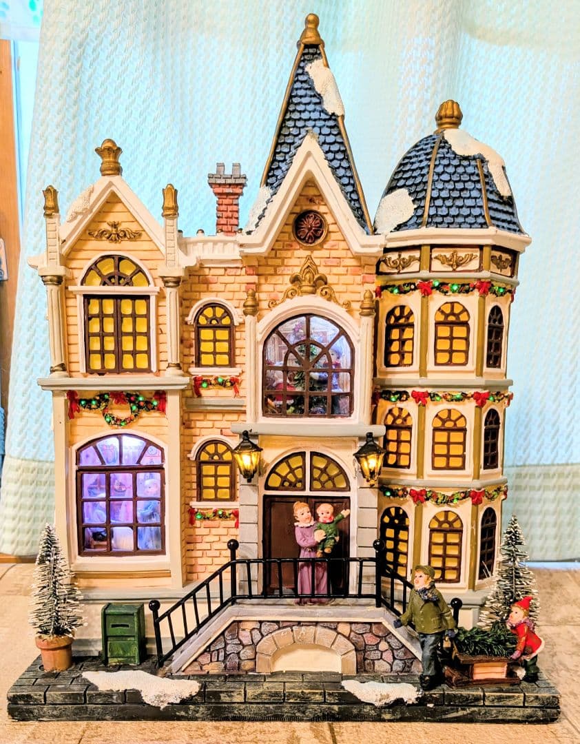 ❤️壁掛けタイプLemax灯り&曲付きXmasの家の置物❤️1901