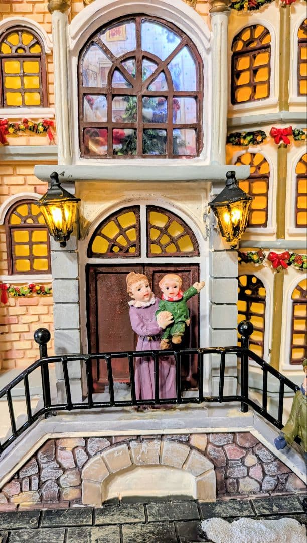 ❤️壁掛けタイプLemax灯り&曲付きXmasの家の置物❤️1901