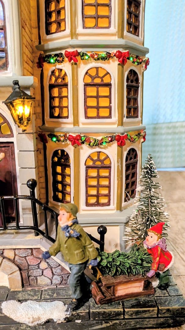 ❤️壁掛けタイプLemax灯り&曲付きXmasの家の置物❤️1901