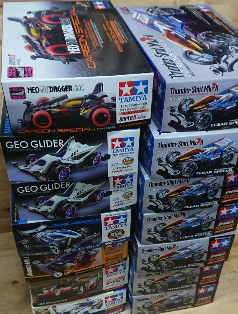 ミニ四駆 60点セット まとめ売り エンペラー マンタレイ ブラックスペシャル