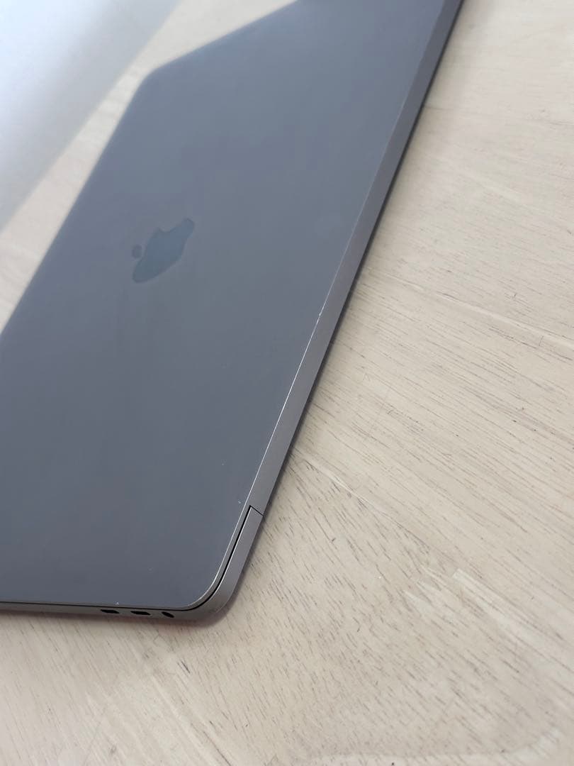 動作良品！MacBook Pro2019 Core i5•16GB •512GB