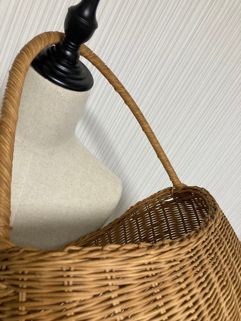 大きいラタンパニエ 籐編みバスケット ブロカントショップアンティーク家具店購入