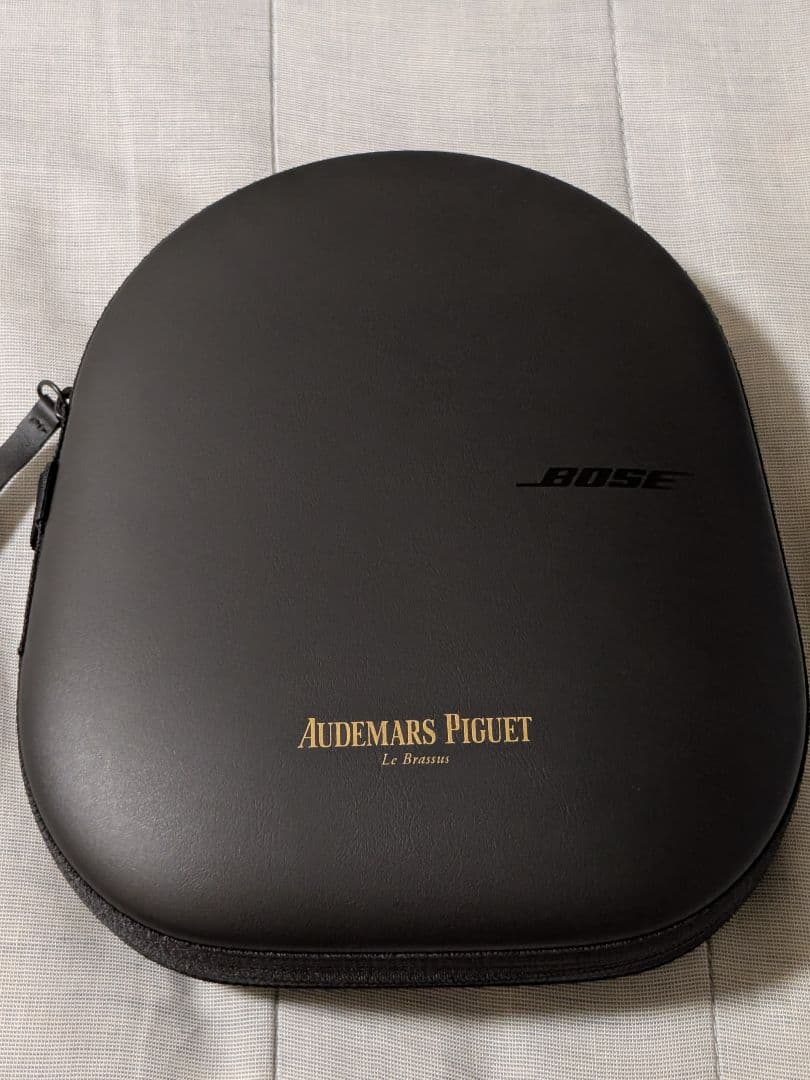 新品未使用！オーデマピゲ　ノイズキャンセリング　700 ボーズ　ヘッドフォン