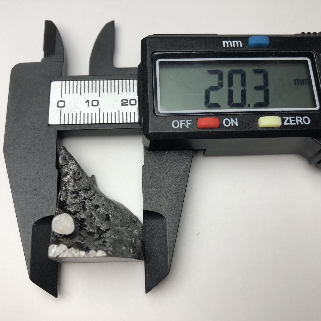 ムオニオナルスタ隕石　鉄隕石 メテオライト　外皮付き　ペンダントトップ