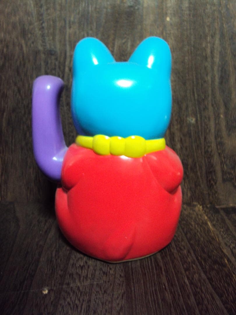 クレイジーパターン　招き猫　プラスチック　デザイナー作品
