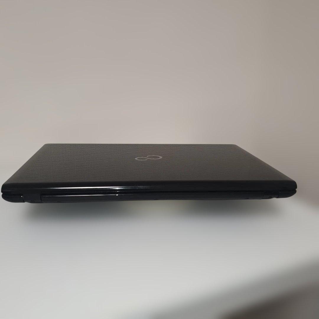 ノートパソコンWindows11高性能Core i7マイクロソフトオフィス付き