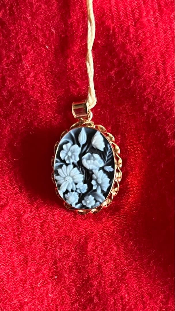 ☆新品☆カメオ　イタリア・ポンペイにて購入　ペンダントヘッド