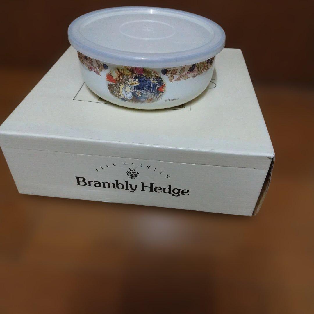 ブランベリーヘッジ 蓋付きホーロー容器