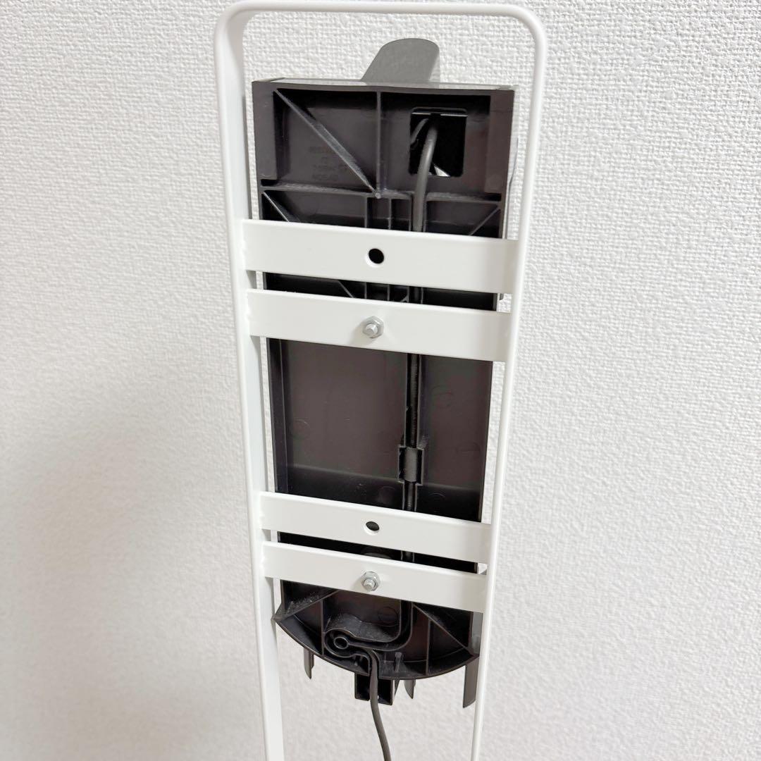 ジャンク品 Dyson V8 Absolute+ コードレス掃除機 スタンド付き