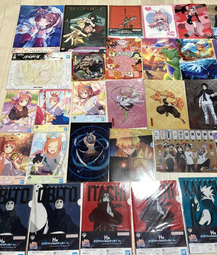 アニメグッズ　大量まとめ売り　160点以上　鬼滅　ナルト　五等分　ドラえもん　他