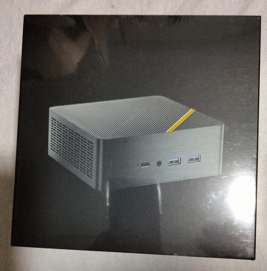 ミニPC AMD Ryzen 7 8845HS 8コア16スレッド