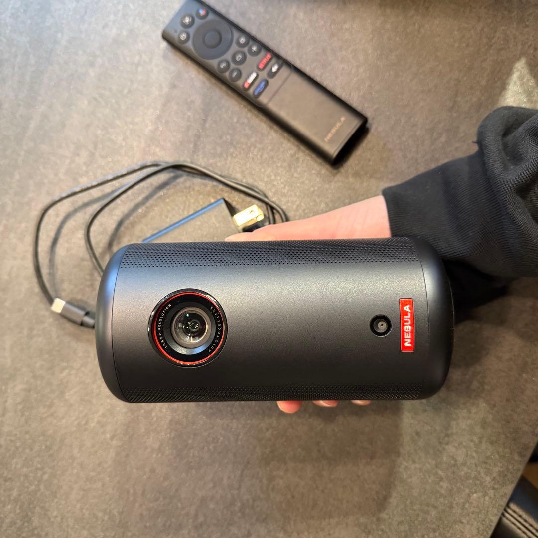 Anker Nebula Capsule 3 小型プロジェクター