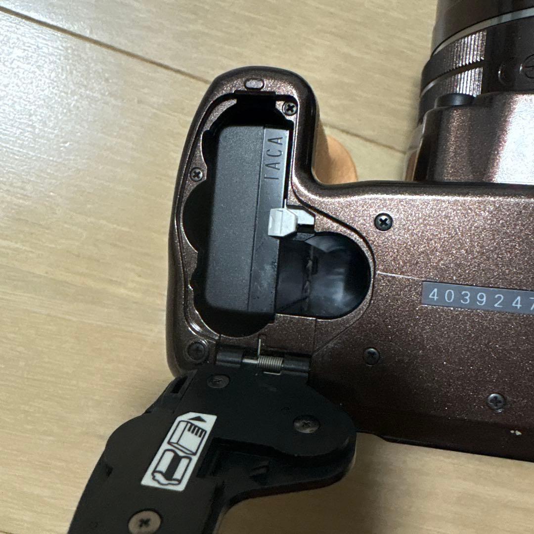 【完動品】希少カラー　PENTAX デジタル一眼レフ　K-r　単焦点レンズ付き