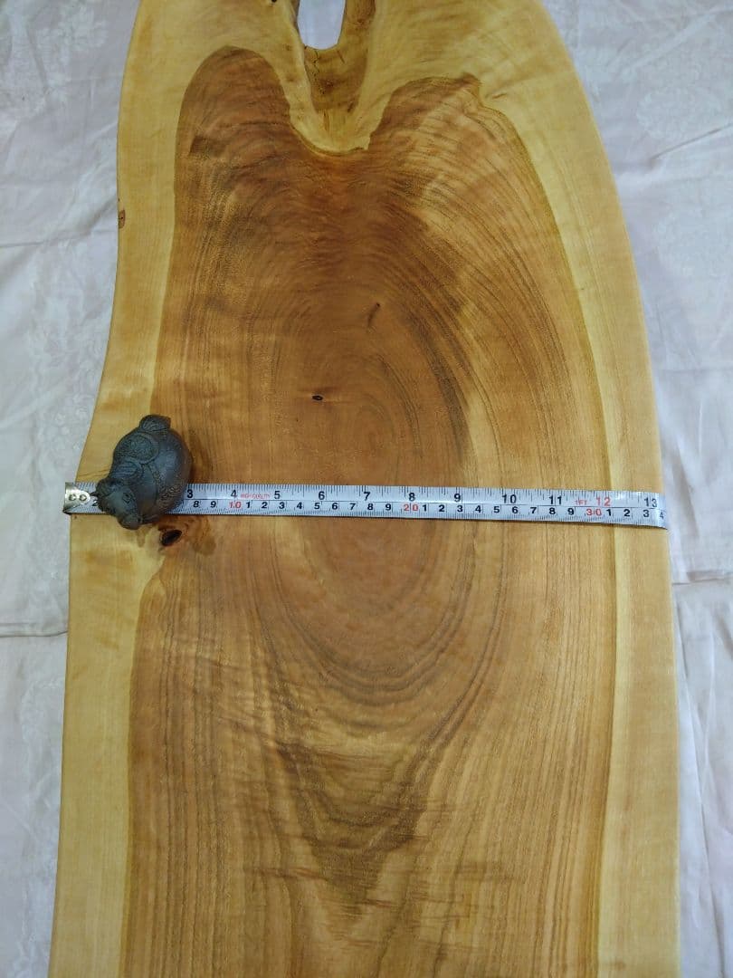 桜の木のベンチ92　ローテーブルにもいかがですか　桜の杢目が大変綺麗な耳付板