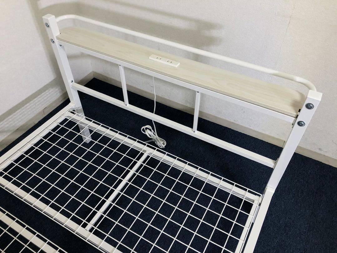 シングルベッド 棚付き バジーナC-STN WH 美品 100Vコンセント2口付