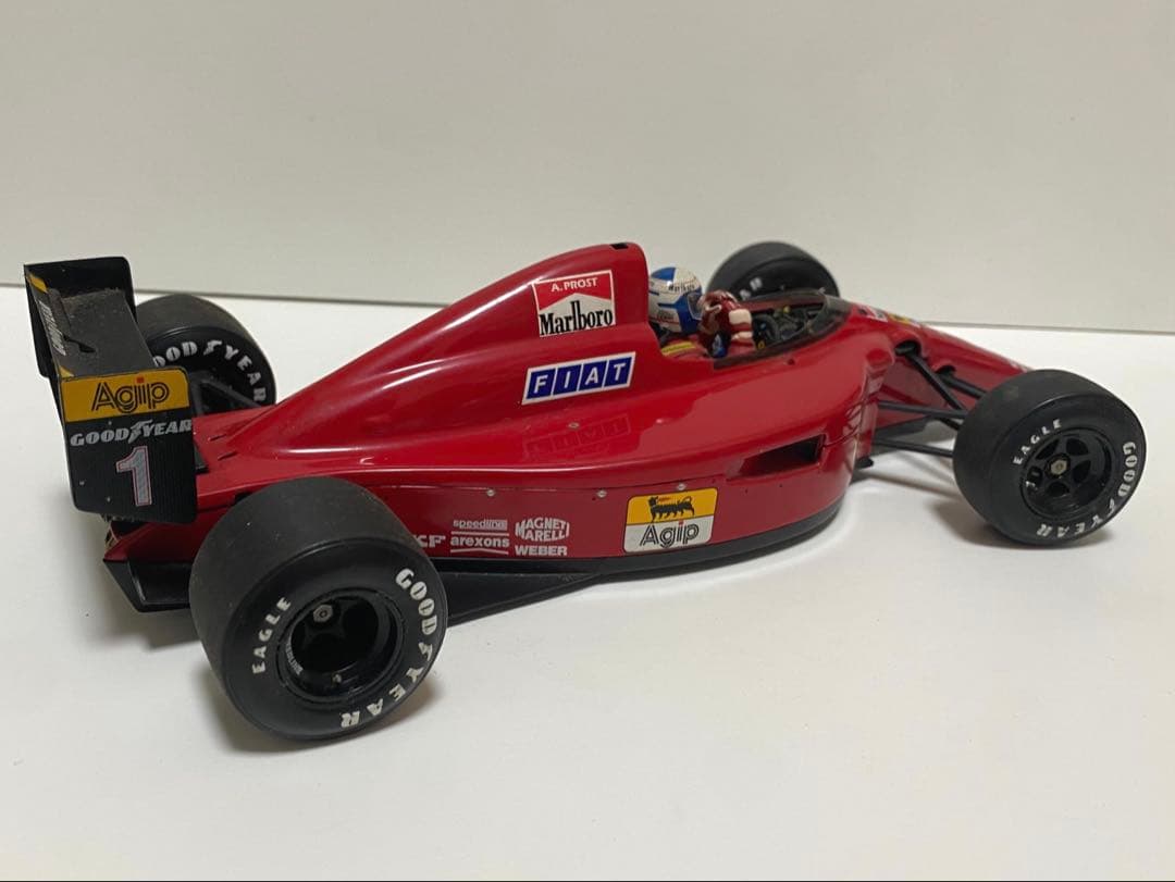 激レア　フェラーリ 641/2 F1-90 1/18 ミニカー　EXOTO